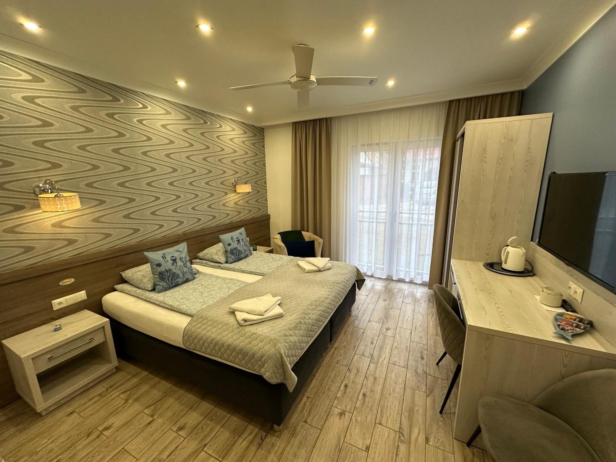 Hotel Maximus Ustka Exterior foto